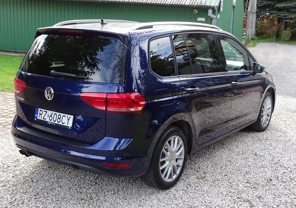 Volkswagen Touran cena 79800 przebieg: 68250, rok produkcji 2018 z Toruń małe 781